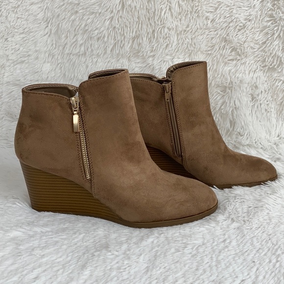 Style & Co Wynonaaf  Fashion Boots, Taupe, Size 10 - Picture 3 of 13